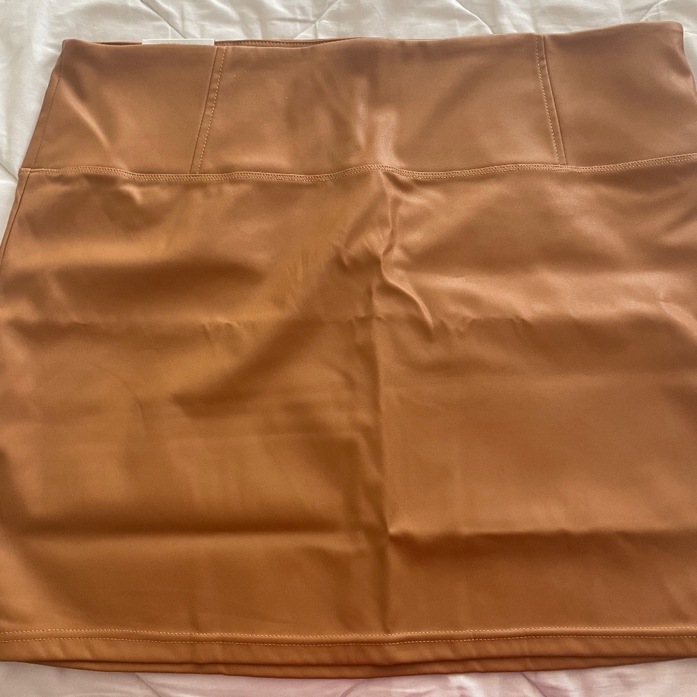 Faux leather mini skirt